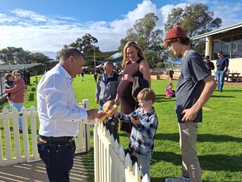 Free icy poles and lolly bag for the kiddies!